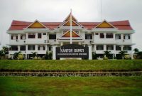 Kantor Bupati Kuansing dibangun di era pemerintahan Asrul Jaafar (foto kkc)