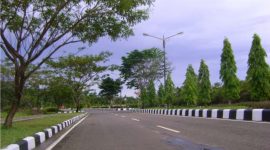 Ruas jalan di Kuansing yang sudah mendapatkan fasilitas penerangan jalan (Foto KuansingKita)