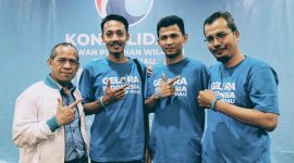 Ketua DPD Partai Gelora Kuansing Wahyu Diputra dan Sekretaris Herri Arwandi diapit Ketua DPW Gelora Riau Nurdin SE,Ak dan Sekretaris Iskandar S.Si (foto dokumentasi)