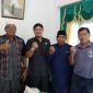Andi Putra bersama H.Rofingi diapit tokoh masyarakat Jawa Kuansing H.Salam dan Sekretaris Partai Golkar Kuansing Masdar (foto Istimewa)