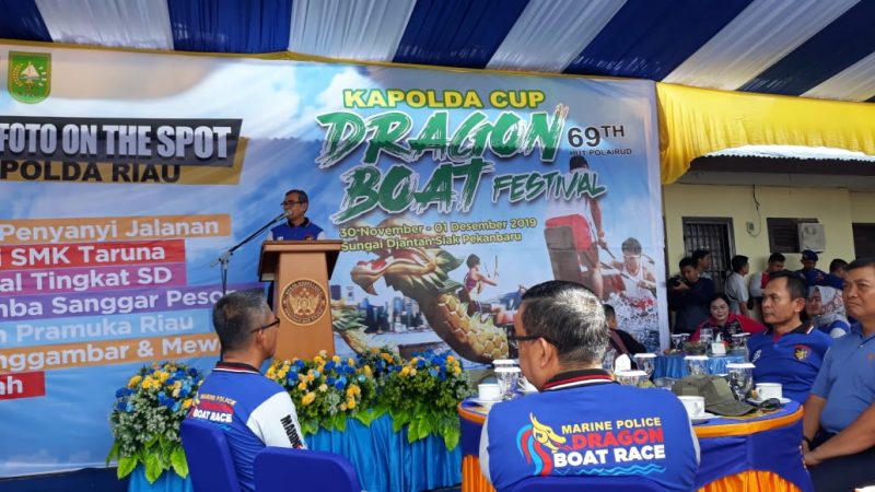 Ketua PODSI Riau Drs H.Mursini, MSi memberikan sambutan pada acara pembukaan 