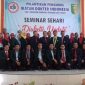 Ketua Umum IDI Kuantan Singingi dr Fahdiansyah Ukup SPOG dilantik bersaama pengurus IDI periode 2019-2022 (Foto KuansingKita)