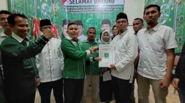 Fahdianssyah Ukup di Sekretariat PKB Kuansing (Foto Istimewa)