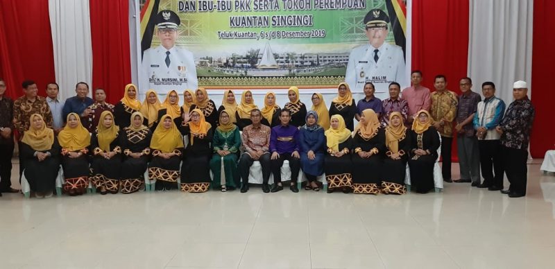 Ibu-ibu asal Kuansing di perantauan berkunjung ke kampung halaman (Foto Istimewa)