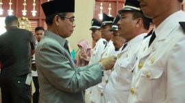 Bupati H.Mursini lantik sejumlah kepala desa Kecamatan Kuantan Tengah hasil Pilkades 2019 (Foto istimewa)