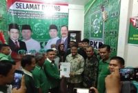 Indra Putra alias Kota dan H.Mursini bakal calon yang mendaftar di PKB Kuansing  tanpa berpasangan (Foto Istimewa)
