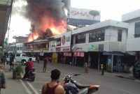 Ruko Jalan Sudirman Pasar Taluk terbakar Sabtu pagi (Foto KuansingKita)
