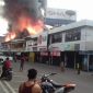 Ruko Jalan Sudirman Pasar Taluk terbakar Sabtu pagi (Foto KuansingKita)