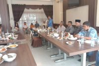Tim ASA dengan masyarakat dan pemangku adat Pucuk Rantau (Foto dok ASA)
