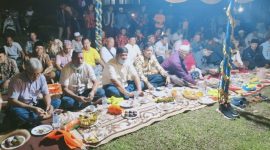Pasangan Andi Putra - Suhardiman Ambi bersama Tim ASA  menggelar acara silaturahmi di areal Pasar Kopah, Kamis malam tadi (Foto dok ASA)