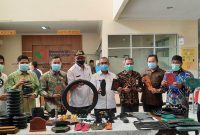 Bupati H Mursini tandatangani MoU Pengembangan Industri Hilir Karet di Palembang Rabu (16/9/2020) (Foto dok Pemkab)