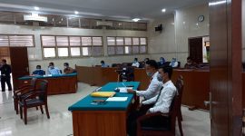 Dua kuasa hukum SA, Fernando dan Rizki Putra di PTTUN Medan (Foto dok ASA)