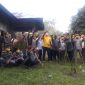 Calon bupati Andi Putra berpose bersama tim pemangan ASA Desa Koto Rajo (Foto dok ASA) 