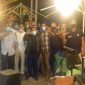 Penggagas sarasehan berpose bersama Calon bupati H. Mursini dan orator Bermitra Musliadi (Foto KuansingKita)