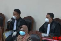 Kuasa Hukum ASA Dody Fernandi dan Ade Yan Yan Hasbullah SH saat bersidang di Mahkamah Konstitusi (Foto Istimewa)