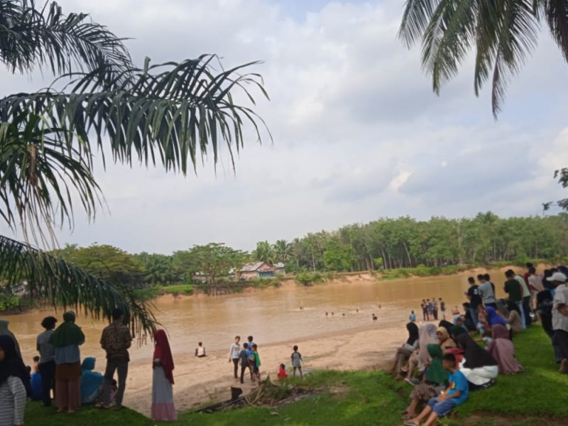 Kondisi di Sungai Kuantan di kawasan jai Jai Raok (Foto Istimewa)