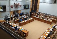 Rapat Kerja Komisi II DPR RI  (Foto Kompas)