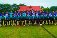 PSPS dan Kuanisng FC berpose sebelum pertandingan (Foto Kuansing FC)