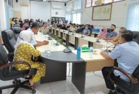 Ratusan Calon P3K Tenga Guru mengadu ke DPRD Kunsing (foto Istimewa)