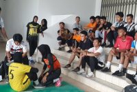 Atltet Kunsing menjalani tes pisik sebelum terjun dalam ajang Porprov X (Foto KONI Kuansing)