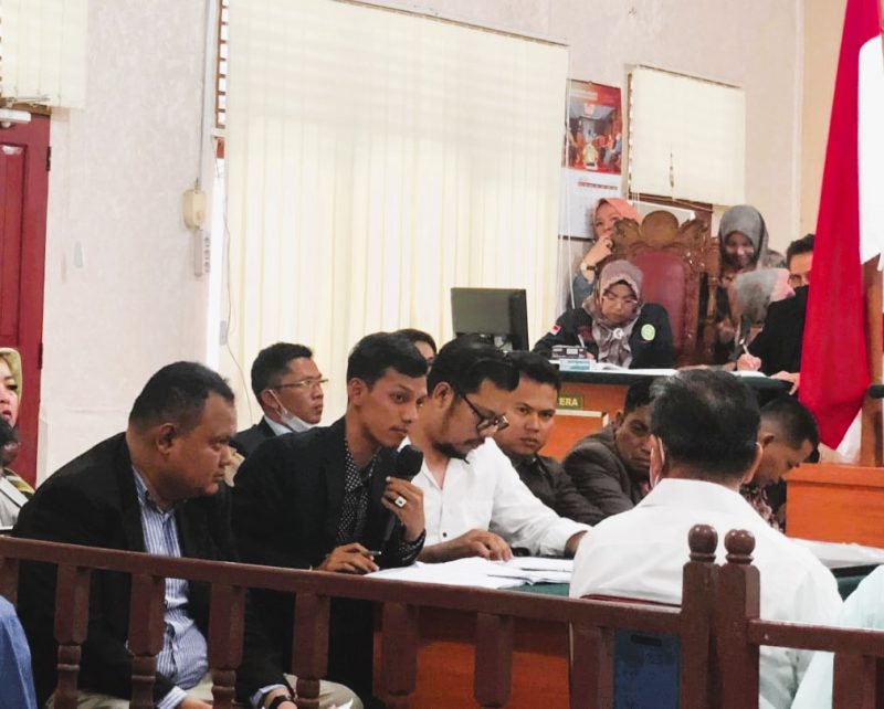 Rizki Poliang dalam sidang praperadilan di Pengadilan Negeri Tembilahan (Foto Istimewa)