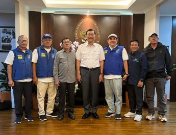 Ketua Umum PWI Pusat Terpilih Didampingi Jajaran Pengurus PWI Riau Sambangi Menko Marves LBP
